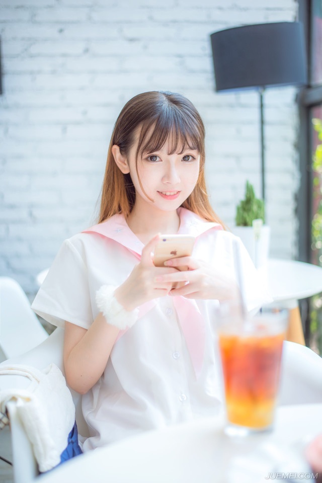 若不得不分离，也要好好地说声“再见”，也要在心里存着一份感激，感谢你给了我那一份终身难忘的甜蜜的回忆。